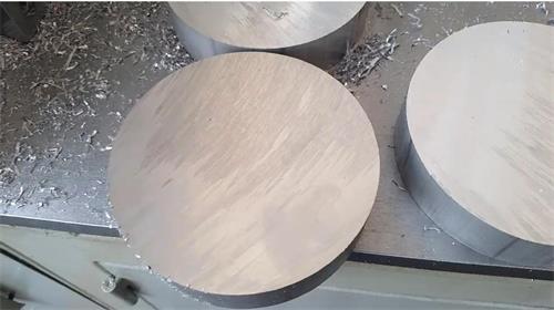 鋁合金下料機有毛刺怎么辦，有什么解決辦法【鄧氏機】